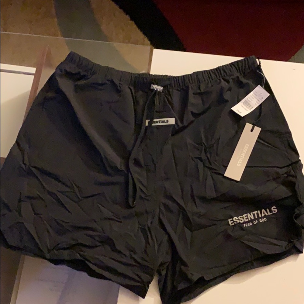 Shorts - Picture 2 of 5